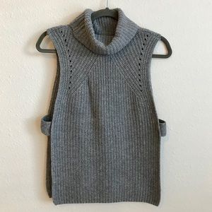 J.O.A LA Grey sweater vest XS
